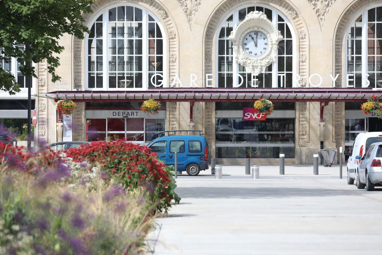 Appartement Cozy Avec Stationnement Gratuit Saint-André-les-Vergers Εξωτερικό φωτογραφία